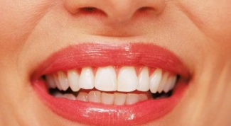 Как защитить передние зубы от кариеса