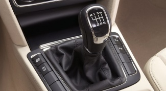 Automatic or CVT: experts