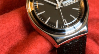 How to distinguish original Swatch watch