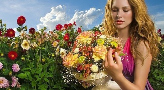 Какие цветы и сколько дарить девушке