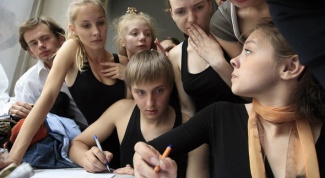 How to pass entrance examinations in theatrical Institute