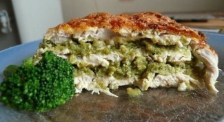 Casserole with chicken and broccoli