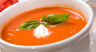 Томатный крем-суп с базиликом