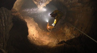 Гне находится самая глубокая пещера в мире