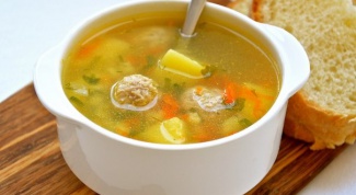 Суп с мясным фаршем и грибами