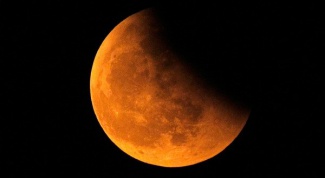 Сколько раз в году происходят лунные затмения