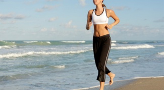 Фитнес на пляже и в воде
