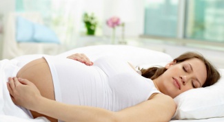 Почему для беременных так важен сон