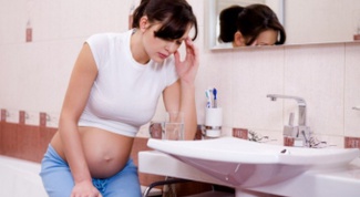Как лечить понос при беременности