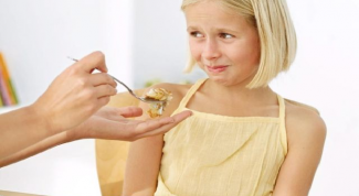 Как не надо кормить ребенка
