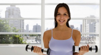 Как увеличить грудные железы: упражнения