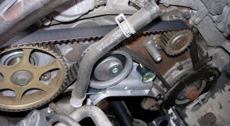 How and when to replace the timing belt in a Skoda Octavia