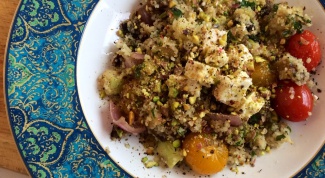 Салат табуле с овощами-гриль и сыром фета