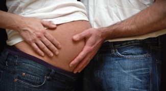 Когда и как при беременности растет живот