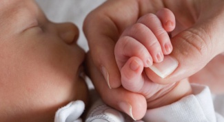 What documents are needed for registration of the newborn