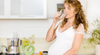Как при беременности вывести лишнюю жидкость из организма