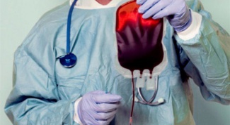 Как делают переливание крови