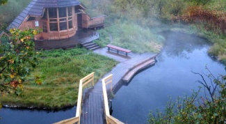 Where in Russia there are hot springs