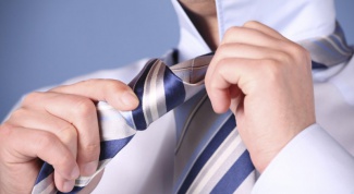 Как научиться завязывать галстук