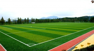 Как изготавливается искусственный газон для футбольных полей