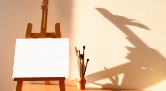 What are the different types of easels: primary and popular