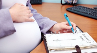 Какие права у беременной женщины на работе 