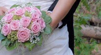 Как сделать свадебный букет из роз 