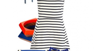 What to wear with summer dresses striped