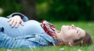 Как справиться с болью в животе при беременности