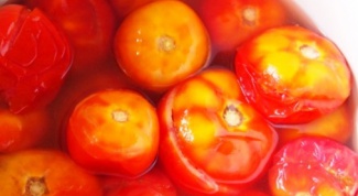 How to pickle tomatoes in a simple way