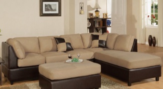 Cleaning upholstered furniture at home 