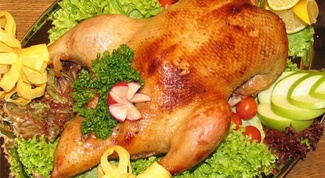 Рецепты: курица в духовке с овощами, фаршированная яблоками