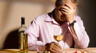 Алкогольный галлюциноз: причины и симптомы