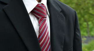 Как правильно и быстро завязывать галстук? 