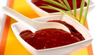 Сливово-томатный и вишневый соус к мясу