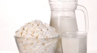 What to cook from sour milk and cottage cheese
