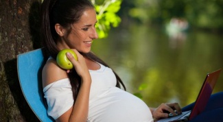 Чем полезны яблоки при беременности 