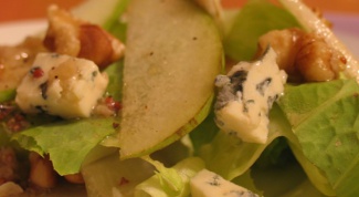 Голубой чеширский сыр и салат из него