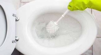 How to clean a toilet without chemicals