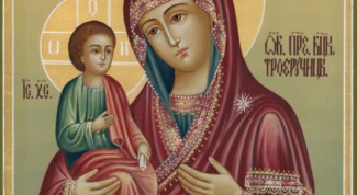 Икона Божией Матери Троеручица: история образа