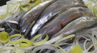 How to pickle capelin home