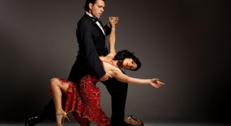 Как научиться мягкому ведению: бизнес и танго