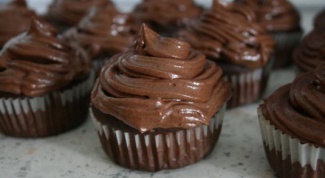 How to cook cream cupcakes: custard, chocolate and cream