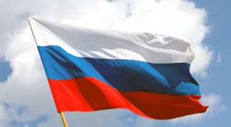 What do the colors of the Russian flag