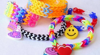 How to make bracelets out of rubber bands in different ways
