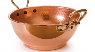 How to clean a copper pan from burnt jam