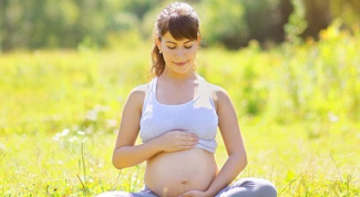 5 причин заниматься йогой при беременности