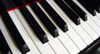 How to learn to play the piano by yourself