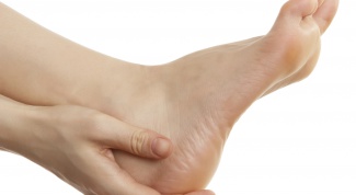 What is a heel spur (plantar fasciitis)