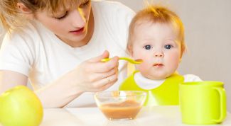  Как кормить годовалого ребёнка: от молочного к полноценной пище